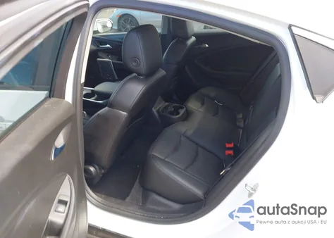 2017 Chevrolet Volt Premier z USA, uszkodzony, nr VIN 1G1RB6S57HU107640